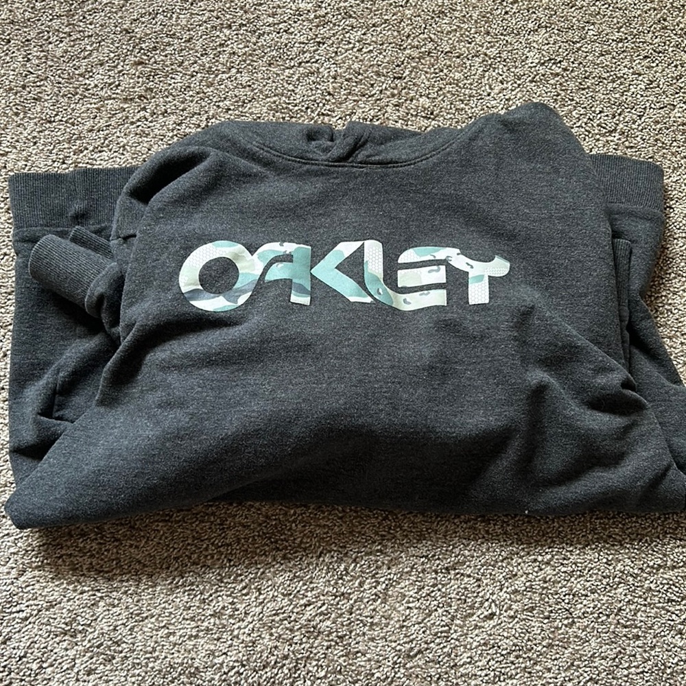 Oakley Hoodie